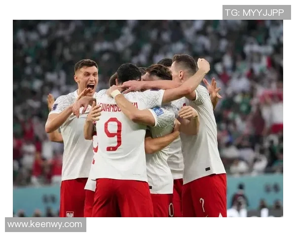 私生活自律的足球巨星们：他们如何保持场内外的高度专注与清晰心态