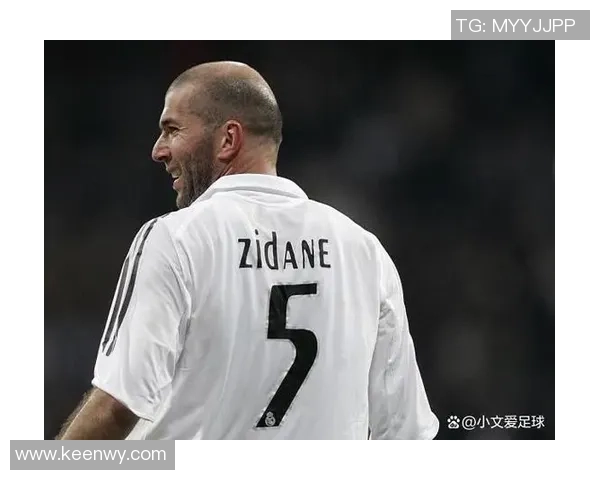 聚焦球星领衔的顶级足球队，探索豪门俱乐部背后的传奇与辉煌