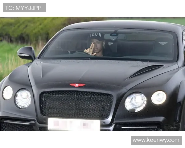 足球球星的豪车生活揭秘 看他们如何驾驶名车上下班